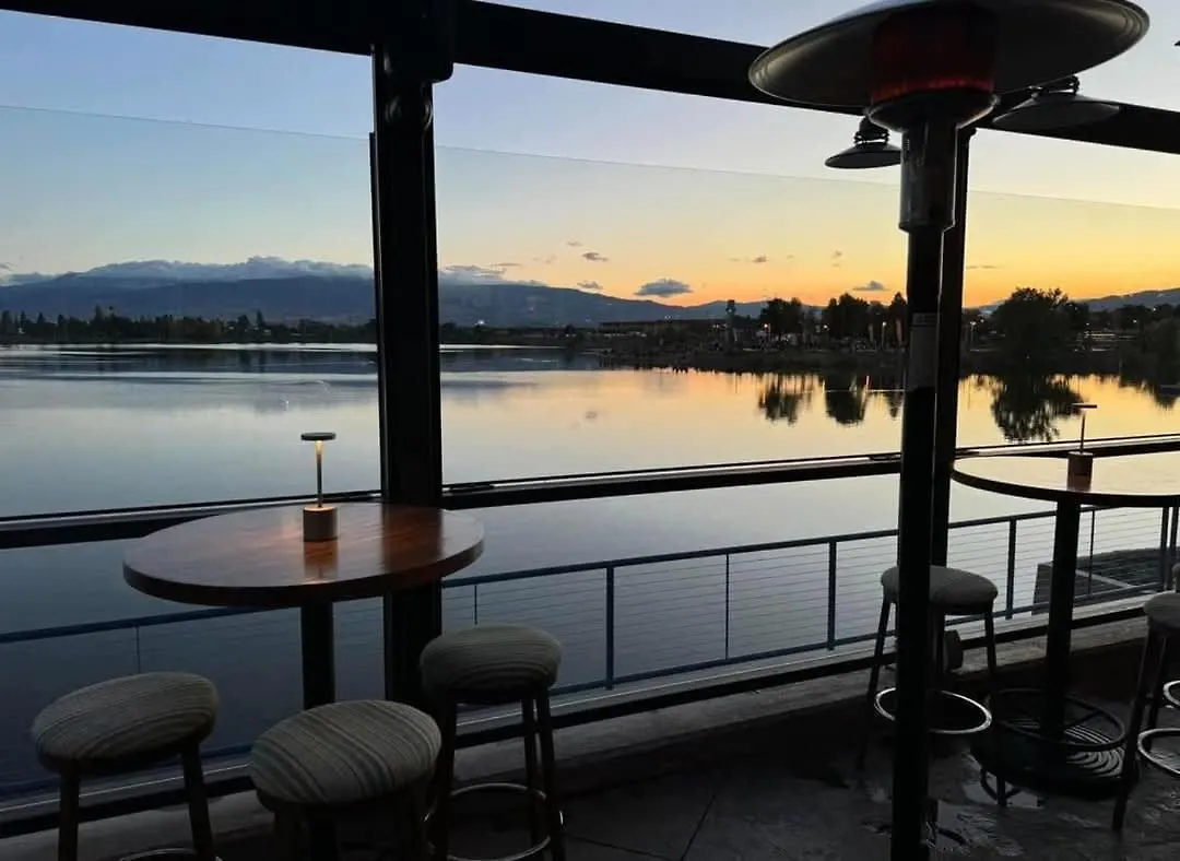 Lejlighed Chic Apt W Jacuzzi, Pool, Bbq, & Mountain Views Sparks USA